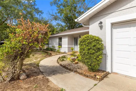 1855 Kim Acres Lane Dover FL 33527