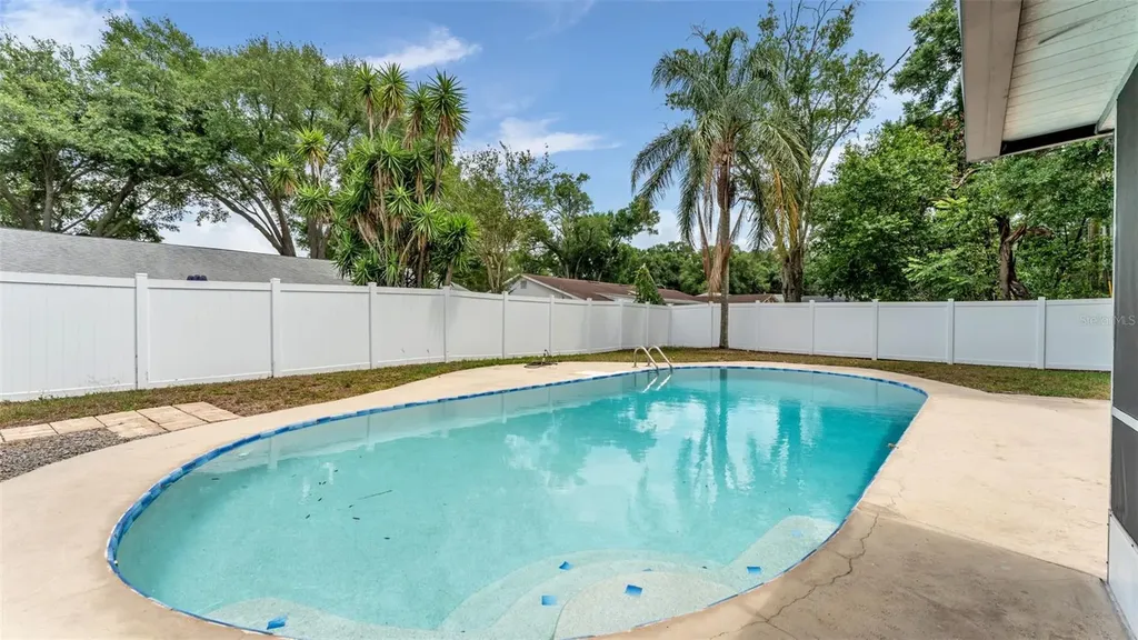 4301 Orangewood Loop E Lakeland FL 33813
