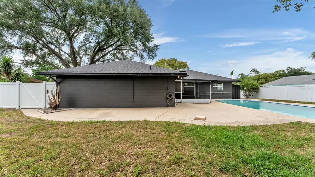 4301 Orangewood Loop E Lakeland FL 33813