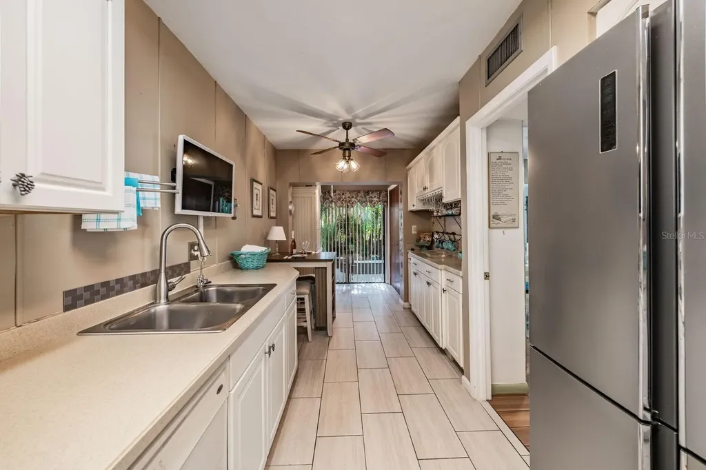 8727 Bardmoor Place Seminole FL 33777