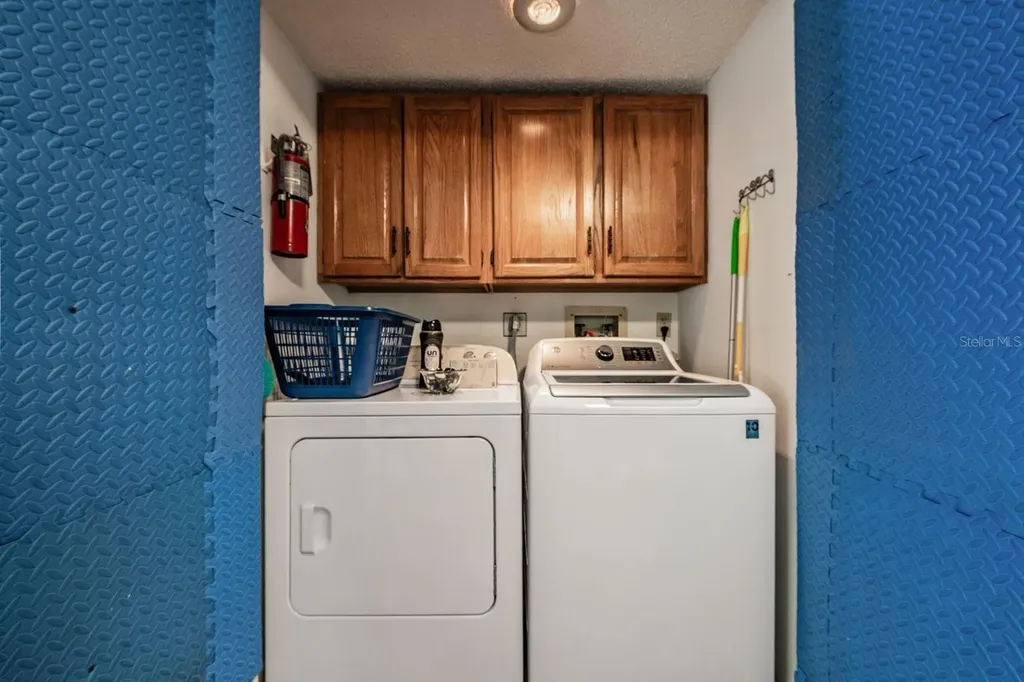 8727 Bardmoor Place Seminole FL 33777