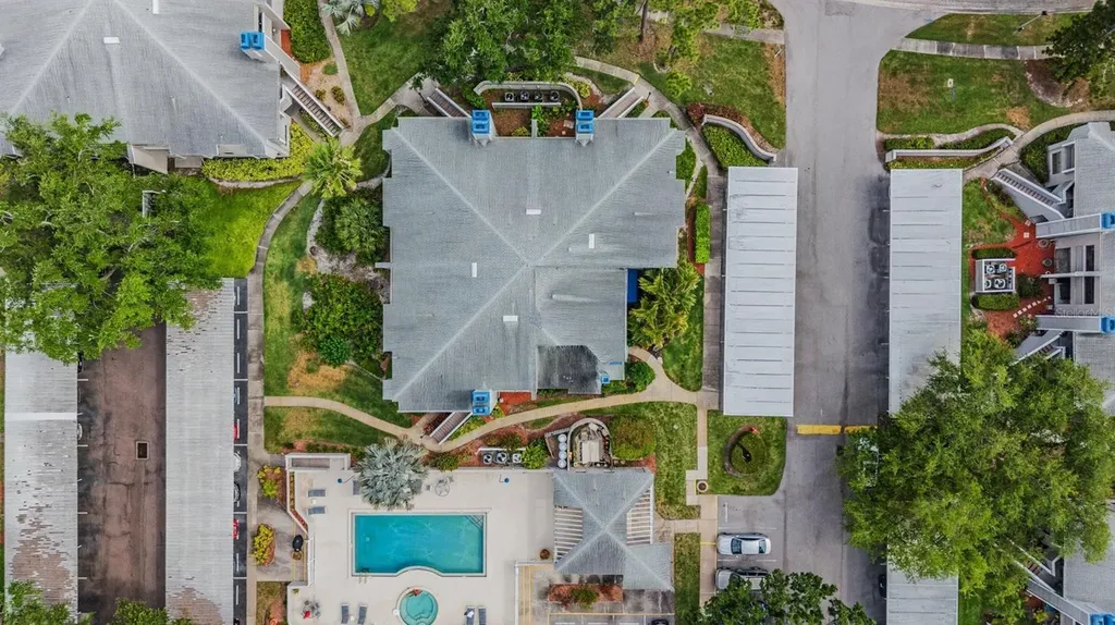 8727 Bardmoor Place Seminole FL 33777