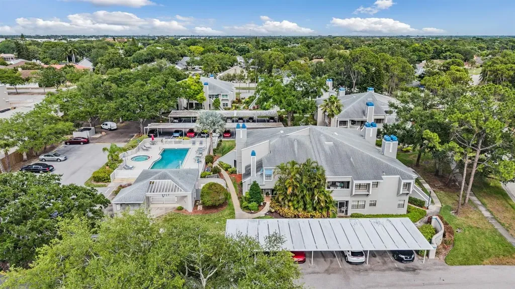 8727 Bardmoor Place Seminole FL 33777