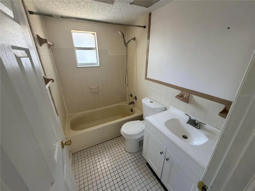 7434 Chapel Avenue New Port Richey FL 34652