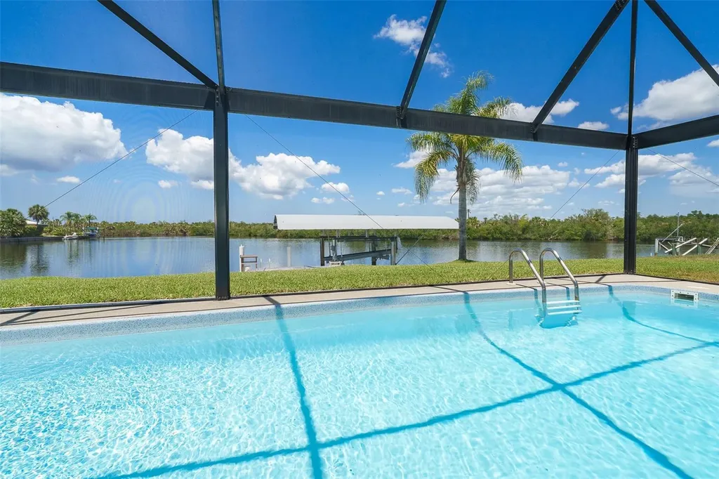 4195 Surfside Court Port Charlotte FL 33948