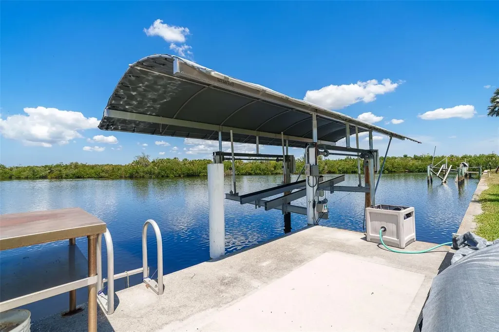 4195 Surfside Court Port Charlotte FL 33948