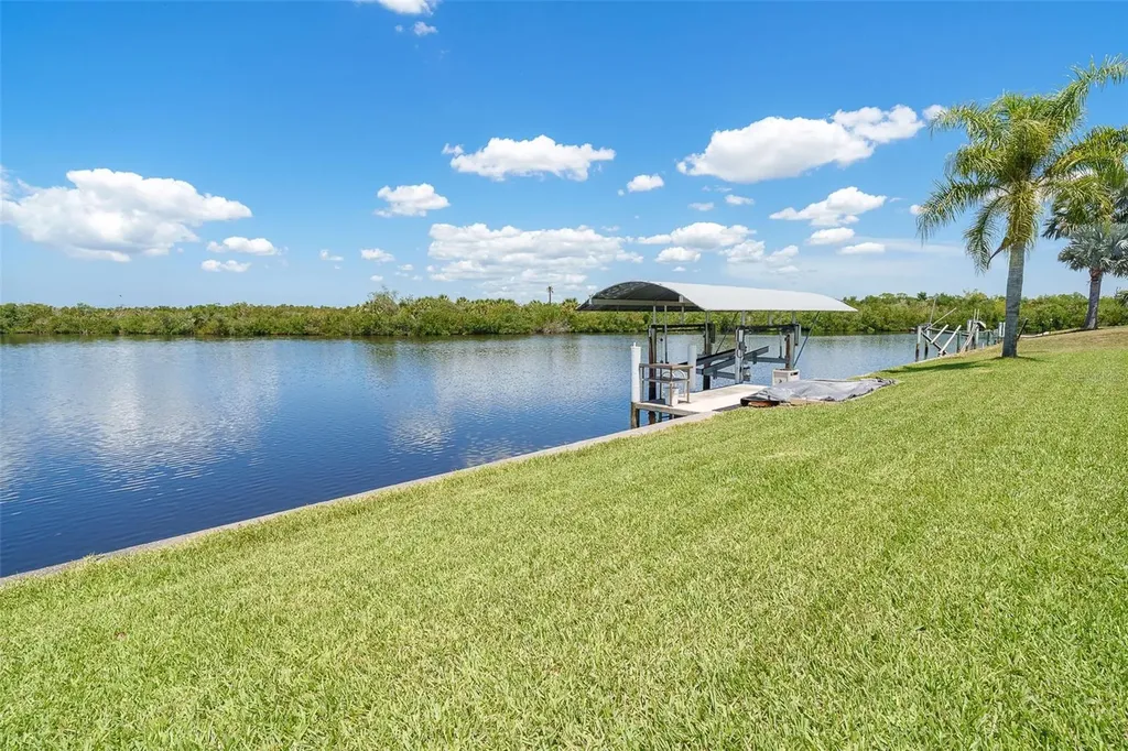 4195 Surfside Court Port Charlotte FL 33948