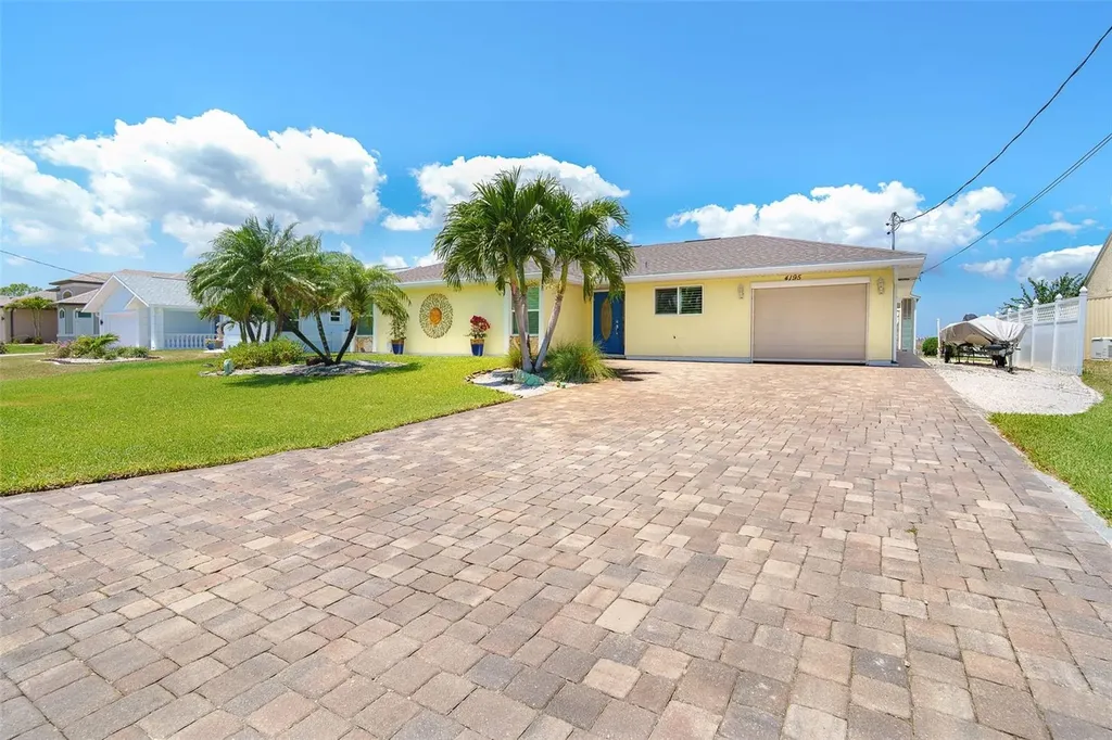 4195 Surfside Court Port Charlotte FL 33948
