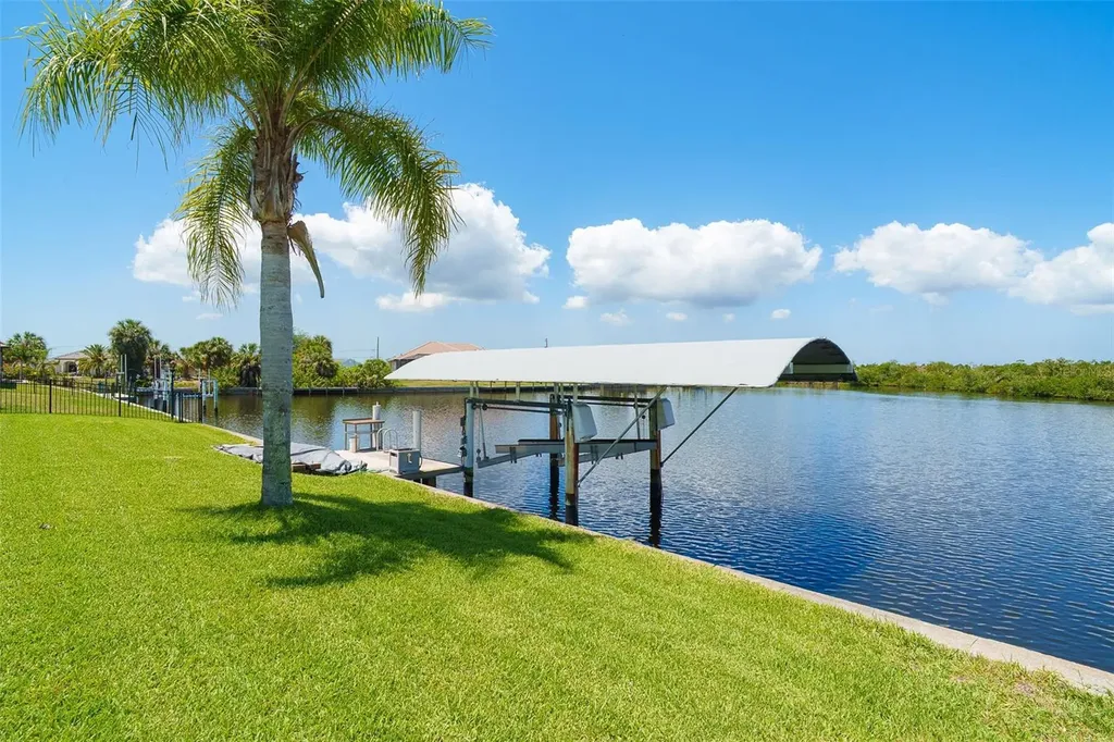 4195 Surfside Court Port Charlotte FL 33948