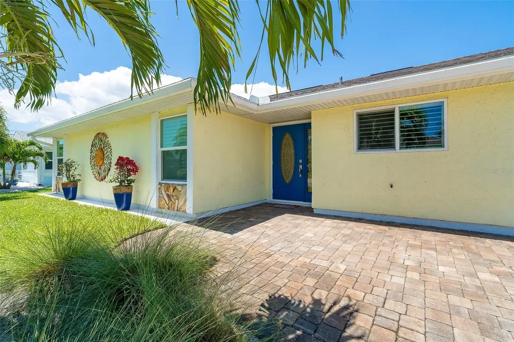 4195 Surfside Court Port Charlotte FL 33948