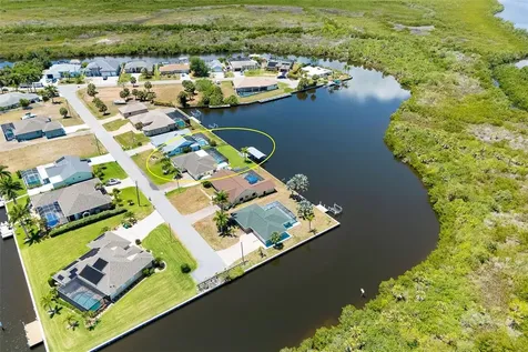 4195 Surfside Court Port Charlotte FL 33948
