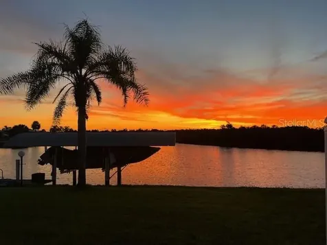 4195 Surfside Court Port Charlotte FL 33948