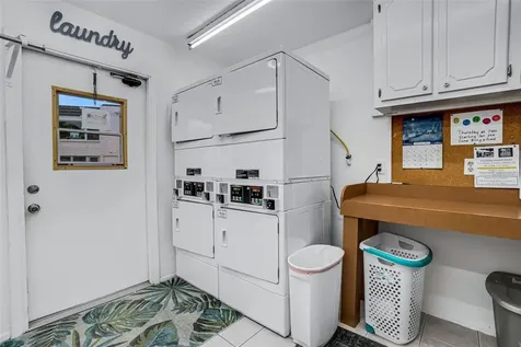 115 Elmwood Circle Seminole FL 33777