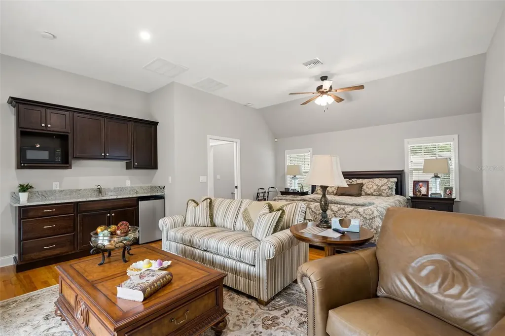3233 W Parkland Boulevard Tampa FL 33609