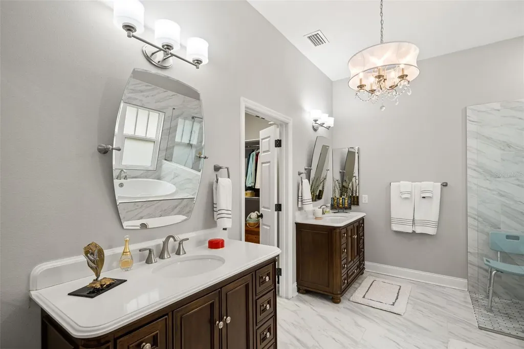 3233 W Parkland Boulevard Tampa FL 33609