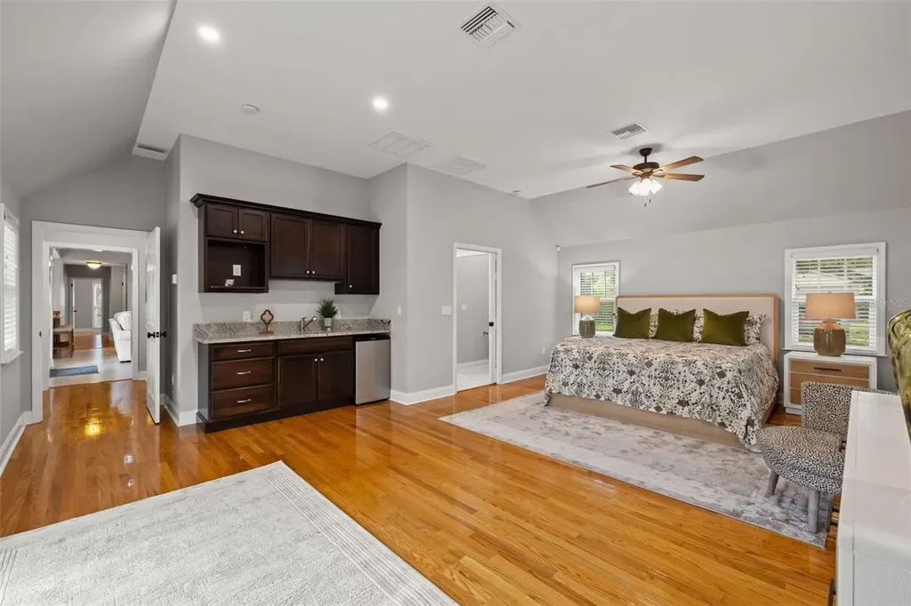 3233 W Parkland Boulevard Tampa FL 33609