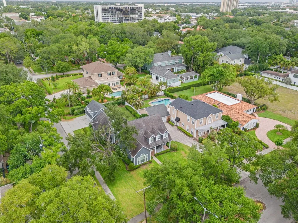 3233 W Parkland Boulevard Tampa FL 33609