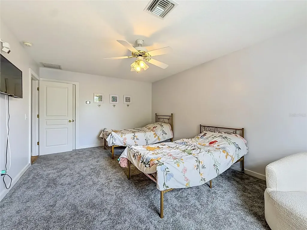 34122 Park Lane Leesburg FL 34788