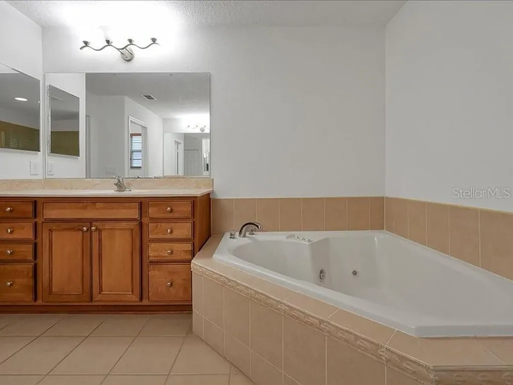10233 Serotina Court Orlando FL 32832