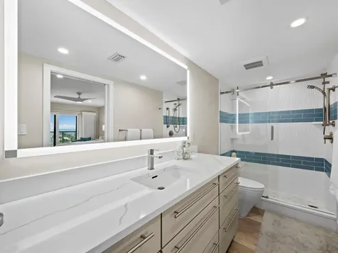Longboat Key FL 34228