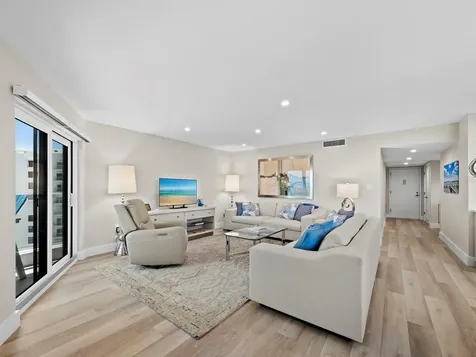 Longboat Key FL 34228