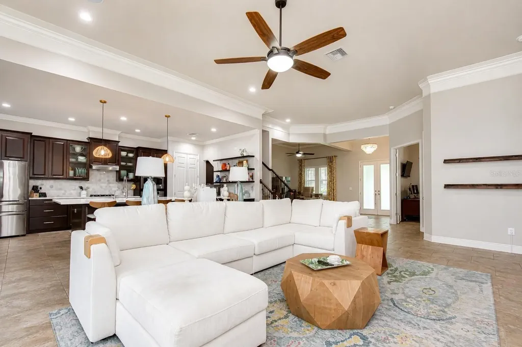 5907 Churchside Drive Lithia FL 33547
