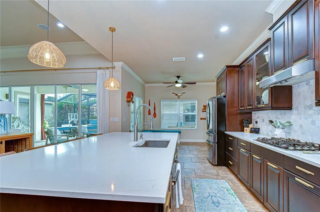 5907 Churchside Drive Lithia FL 33547