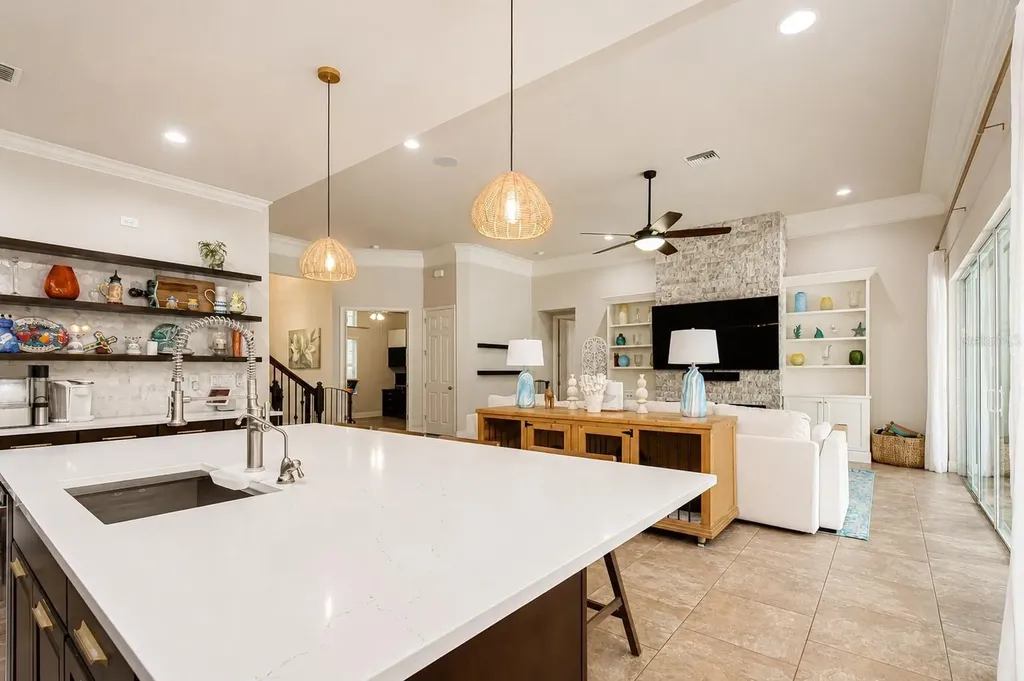 5907 Churchside Drive Lithia FL 33547
