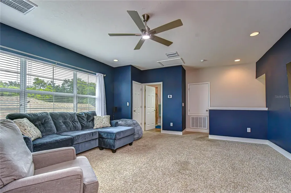 5907 Churchside Drive Lithia FL 33547