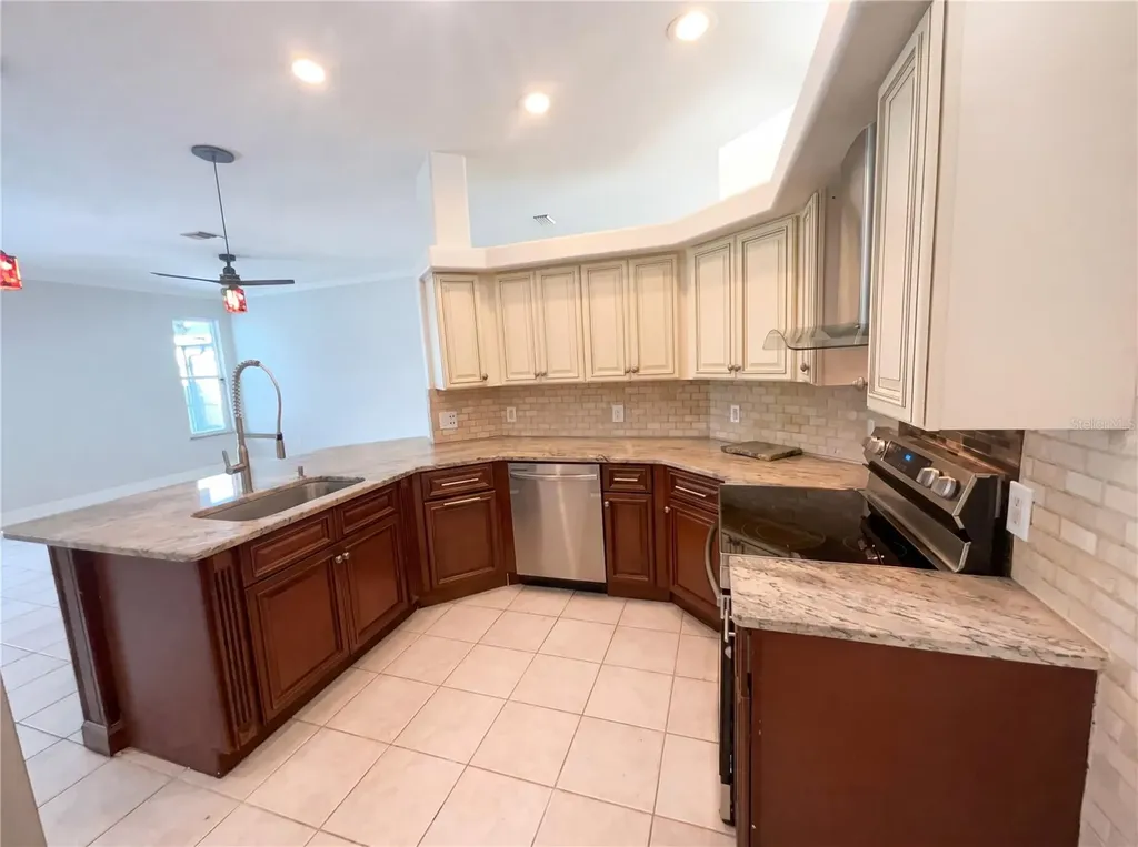4241 Settlers Court St Cloud FL 34772