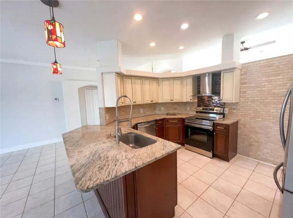 4241 Settlers Court St Cloud FL 34772