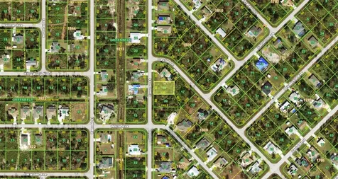 5222 Cannon Street Port Charlotte FL 33981