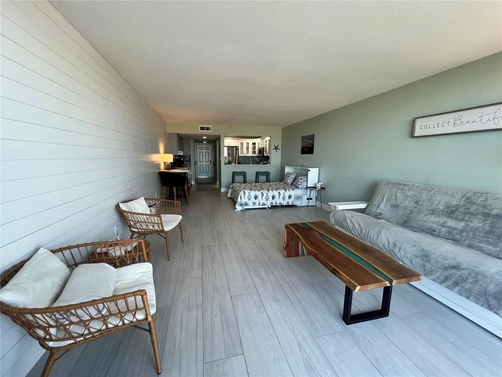 1250 Gulf Boulevard Clearwater FL 33767