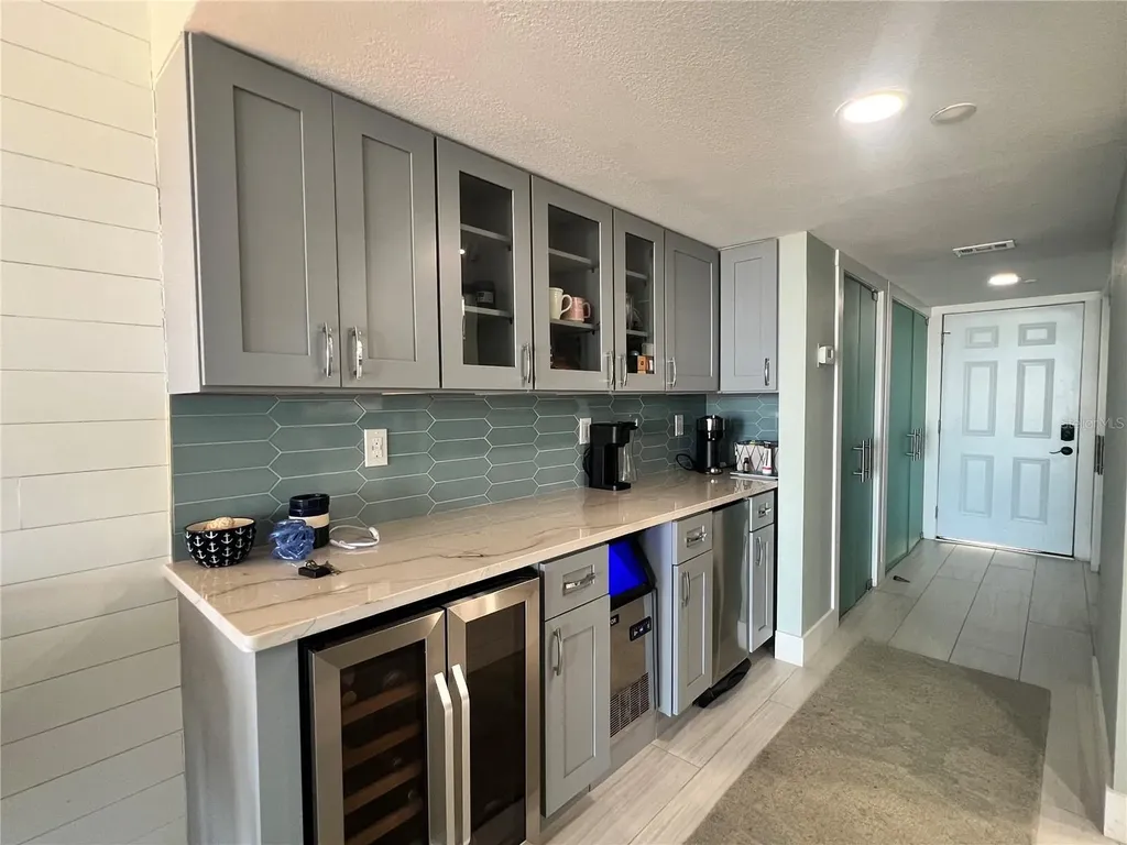 1250 Gulf Boulevard Clearwater FL 33767