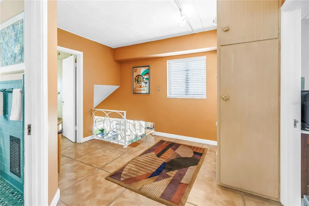 2781 Bayside Drive S St Petersburg FL 33705