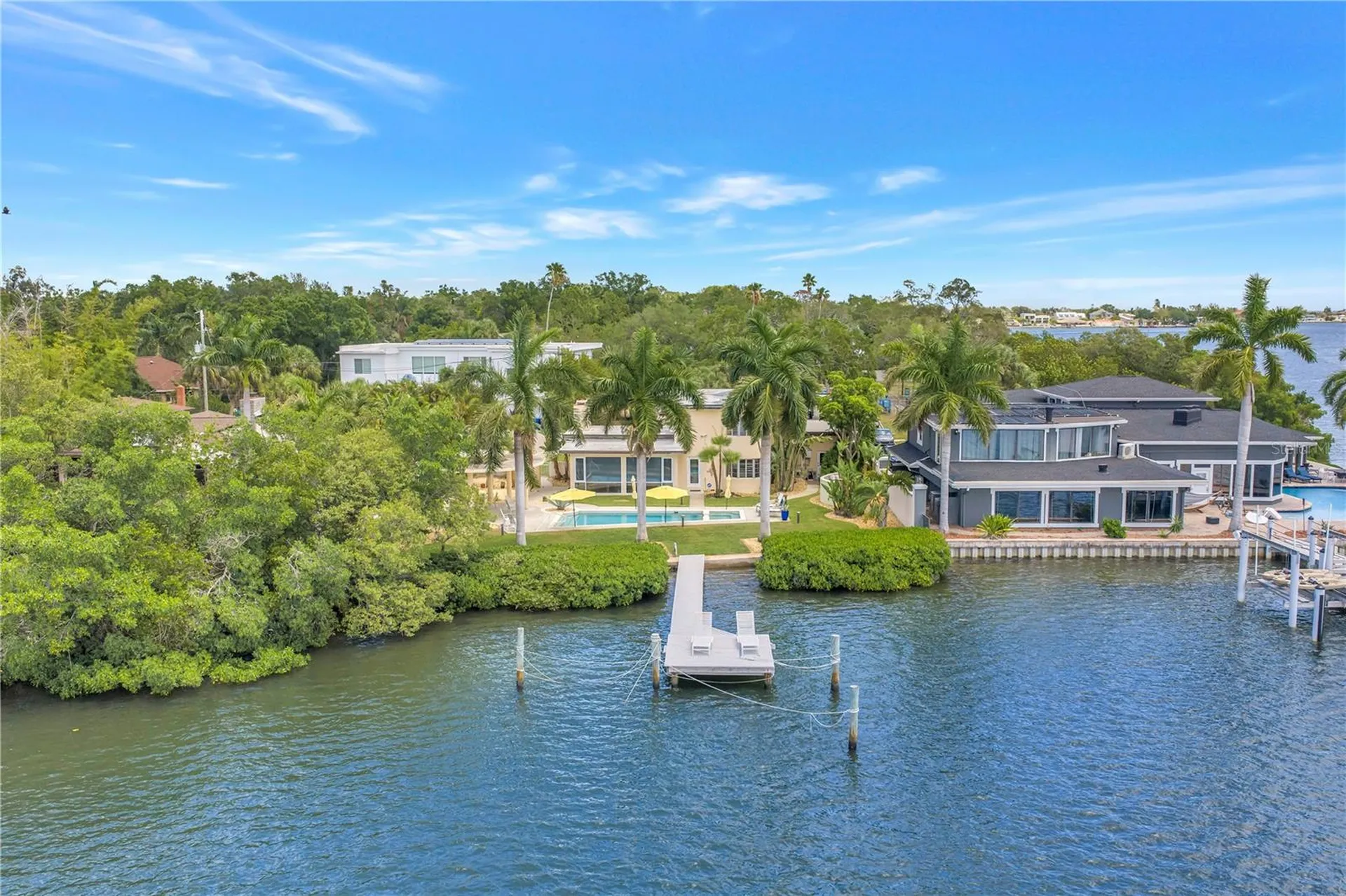 2781 Bayside Drive S St Petersburg FL 33705