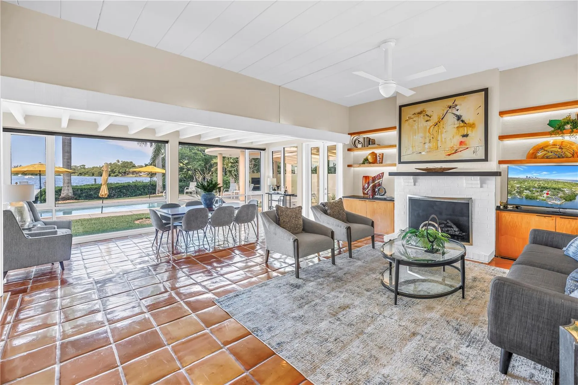 2781 Bayside Drive S St Petersburg FL 33705