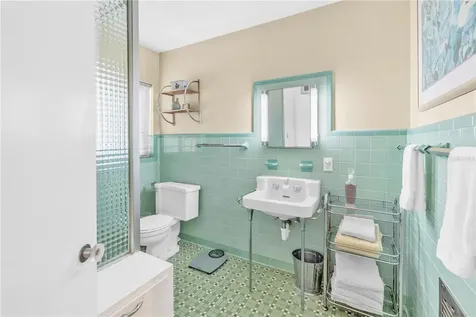 2781 Bayside Drive S St Petersburg FL 33705