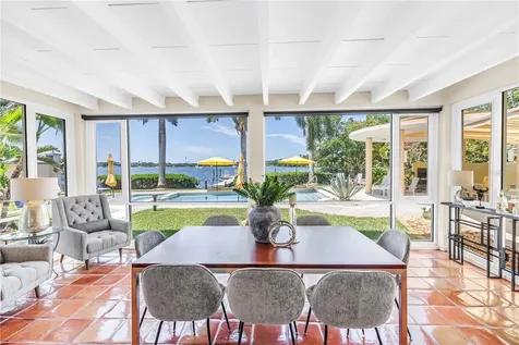2781 Bayside Drive S St Petersburg FL 33705