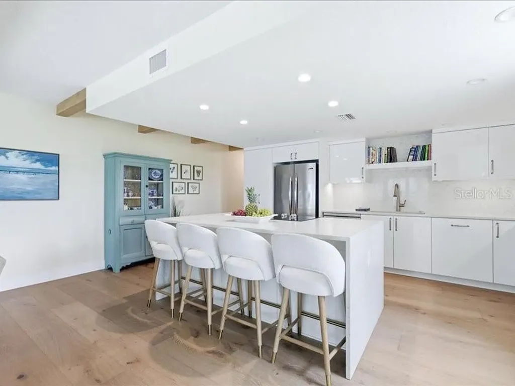 1848 Shore Drive S South Pasadena FL 33707