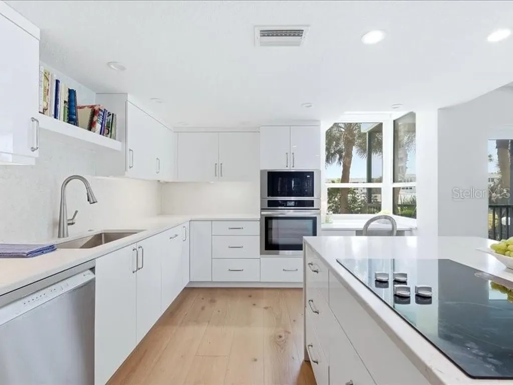 1848 Shore Drive S South Pasadena FL 33707