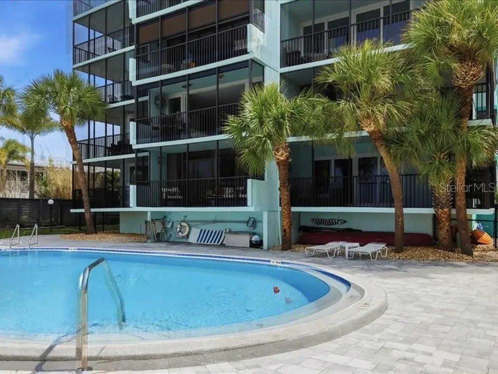 1848 Shore Drive S South Pasadena FL 33707