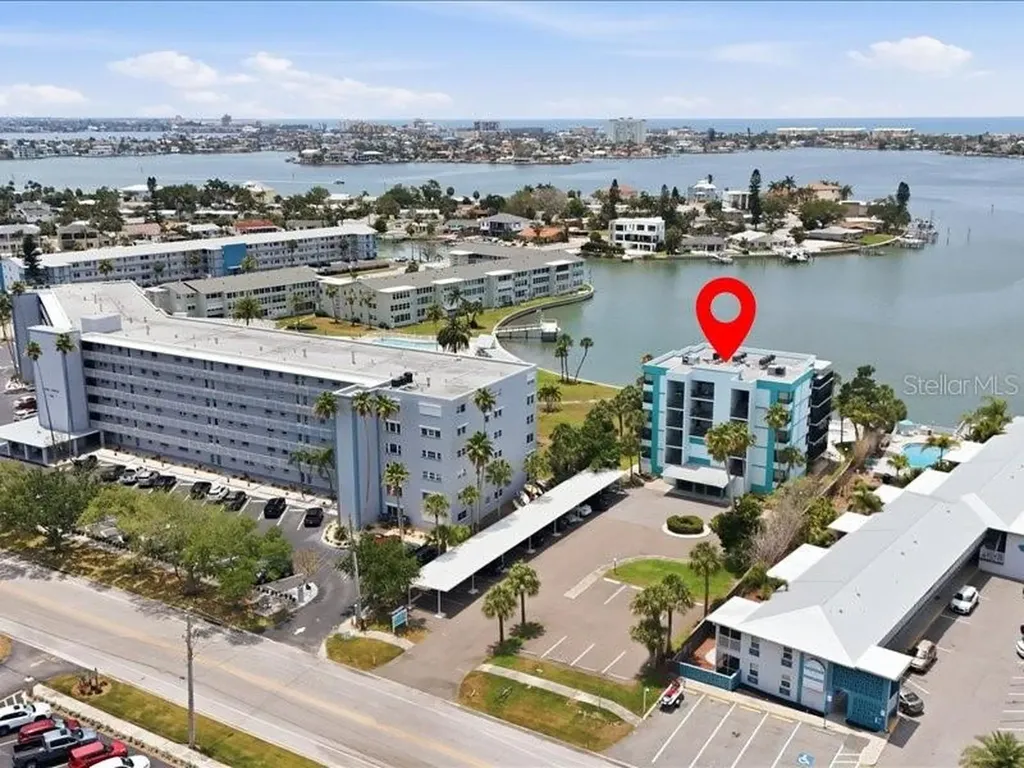 1848 Shore Drive S South Pasadena FL 33707