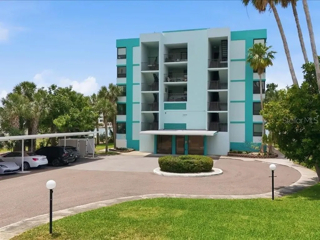 1848 Shore Drive S South Pasadena FL 33707