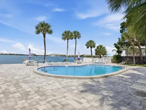 1848 Shore Drive S South Pasadena FL 33707