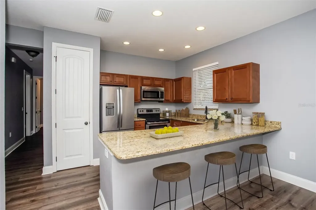 1922 20th Avenue N St Petersburg FL 33713