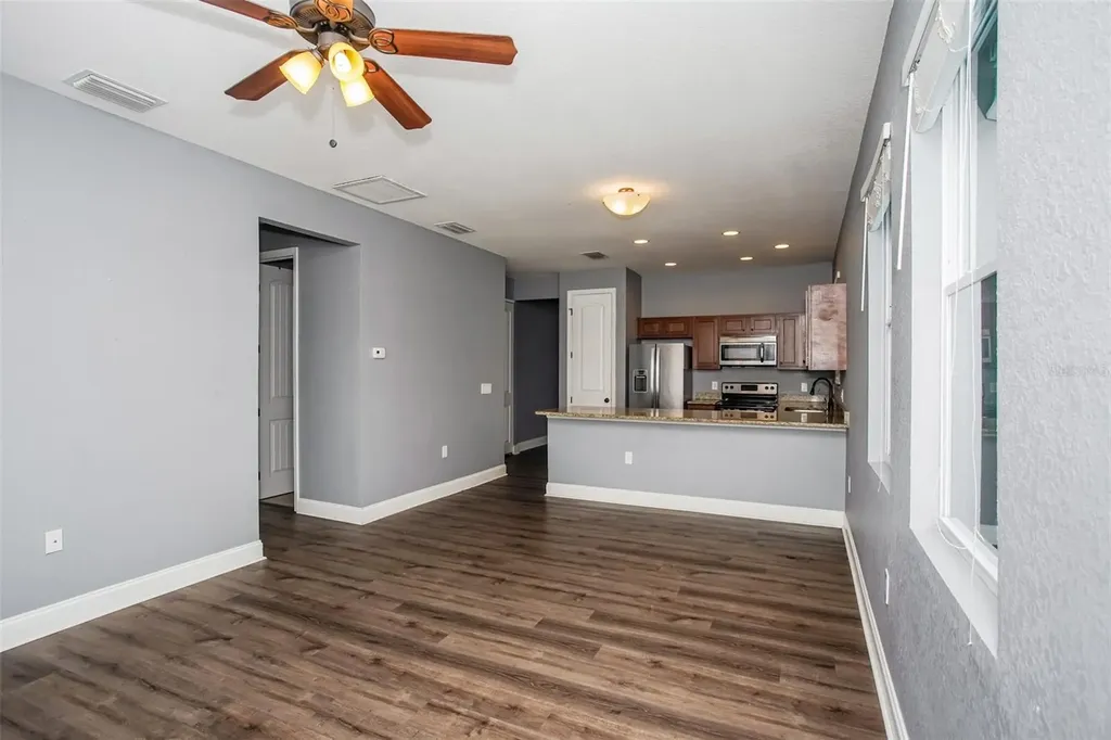 1922 20th Avenue N St Petersburg FL 33713