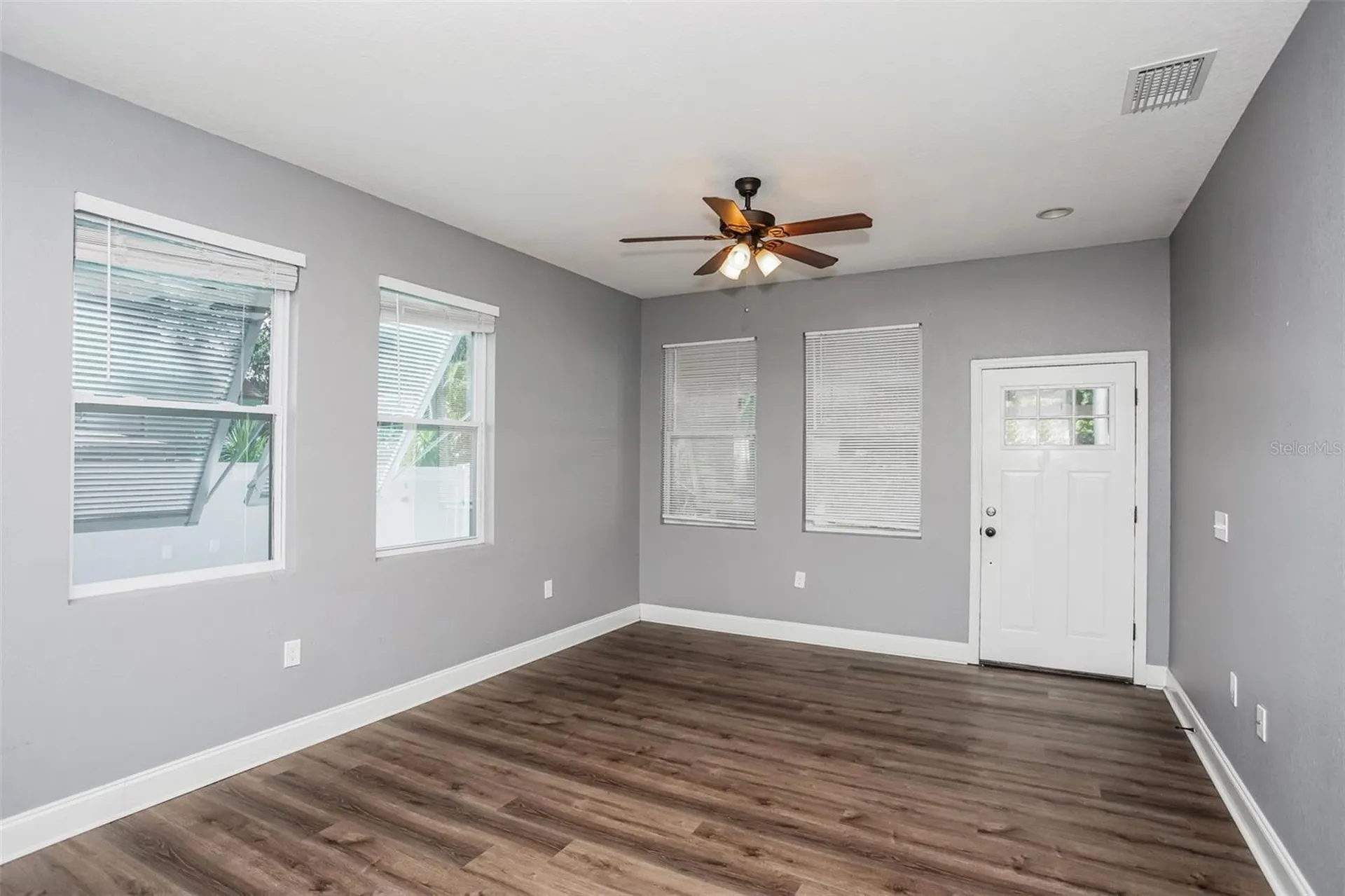 1922 20th Avenue N St Petersburg FL 33713