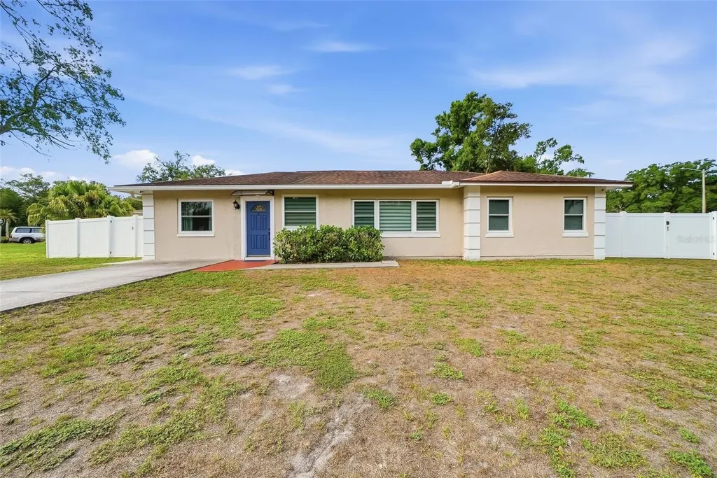 4943 Wishart Boulevard Tampa FL 33603
