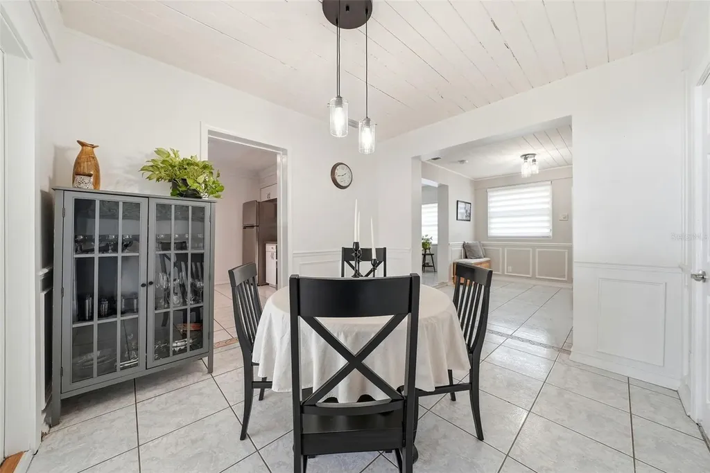 4943 Wishart Boulevard Tampa FL 33603